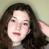 «Тұрмысқа шыққан келіншектердің орамал тағатыны ұнады»: Америкалық оқушы қазақ тілін оқытып жүр