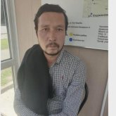 Алматыда ер адам жұрттың көзінше терминалды бұзып, шотына ақша аударып алған