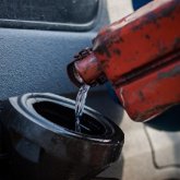 «Дизельдің қымбаттауы жасанды емес пе деген ой туғызады» - Мәжіліс депутаты