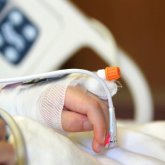 Ақтауда 2 жасар қызға мерзімі өтіп кеткен дәрі егілген