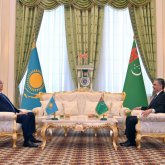 «Қасиетті түрікмен топырағына табанымыз тиген сәттен бойымызды ерекше сезім биледі» – Тоқаев