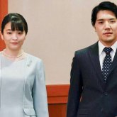 Бүкіл мәртебеден бас тартқан жапон ханшайымы ғашығымен АҚШ-қа көшіп кетті