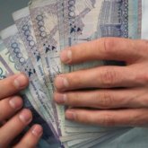 Жамбыл облысының «ҚТЖ – Жүк тасымалы» филиалының басшысы 800 мың теңге пара алды деген күдікпен қамауға алынды