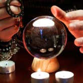 Қарағандылық әйел көріпкелге 12 миллион теңге беріп жіберген