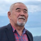 «Құдама айтып тіркетіп беремін, Цойды күтіп отырмын»: Жүрсін Ерман QazVac пен ДДСҰ басшысы туралы айтты (ВИДЕО)