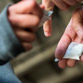 «Есірткі саудасына жасөспірімдерді жұмысқа тарту жиіледі» - депутат