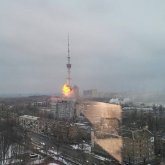 Киевтегі телемұнараға зымыран соққысы тиген сәттің видеосы жарияланды