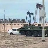 Ақтауда БТР мен жеңіл көлік соқтығысты