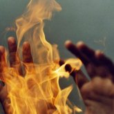 Рудный тұрғыны төрт жасар баланың үстіне керосин құйып өртеп жіберген