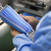 Ақтөбелік әйел маска тағуды талап еткен аурухананы сотқа берген