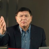 Ертісбаев журналиске жұдырық ала жүгірді (ВИДЕО)