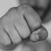 Екібастұзда кондуктор мен бақылаушы төбелесті