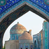 Өзбекстанда полиция қызметкерлері туристерге қарсы электрошокер қолданған