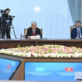 Тоқаевтың Қырғызстанға сапары барысында 10 құжатқа қол қойылды