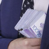 Мәдениет саласының басшысы пара алды деген күдікке ілінді