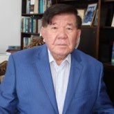 Ұлттық құрылтайда Мұхтар Шахановқа Қазақстанның Еңбек Ері атағы берілді