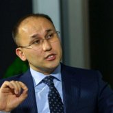 Абаев сахнаға мас күйінде шығатын әртістердің гонорарын алып қоюды ұсынды