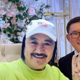 Әнші Марат Омаров тоқалдан туған қызын құтты орнына қондырды