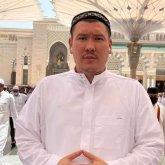 «Нақты қай кітаптан оқығаным есімде жоқ»: Абдулахад Сманов жұмақтағы хор қыздары туралы уағызына түсінік берді