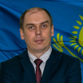 «Есіктен кіре төр менікі дегенді қазақтар ұнатпайды» - Виктор Калгин қандастарына ескерту жасады