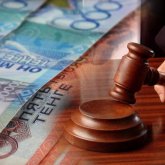 Қызылордада жалған ақша өткізумен айналысқан қылмыстық топ мүшелері сотталды