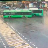 Алматыда автобустардың соқтығысуы: Полиция толық мәлімет таратты