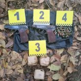 Талдықорғанда оқушылар зауыт маңынан қару-жарақ пен оқ-дәрілер тауып алды