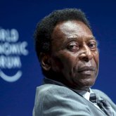 Аңыз адам – Пеле дүниеден озды