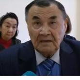 «Сабақтан қалмайды»: Астанада 81 жастағы қария ағылшын тілін үйреніп жүр