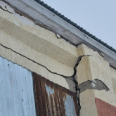 Жамбыл облысында мектеп акт залының төбесі опырылып түсті (ВИДЕО)