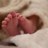 Жас қыз нәрестесін 1,5 мың долларға сатпақ болған