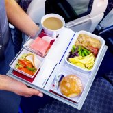 Алматыдан ұшып шыққан ұшақтың 4 экипаж мүшесі астан уланып қалды