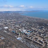 Африкалық мигранттар Қонаевтағы оқу орнын жөндеуге заңсыз жұмылдырылған