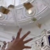 «VIP беташар»: тойда уыстап ақша шашқандар желіде қызу талқыға түсті (видео)