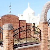 «Өлең шумақтары жазылмайды»: Елімізде бейіт басына құлпытас орнатудың жаңа ережелері енгізіледі