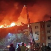 20 газ баллоны шығарылды: Қонаевта көпқабатты үй өртенді