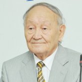 «Тек шашы қалған»: Мекемтас Мырзахметов қарындасын қасқыр жеп қойғанын айтты (ВИДЕО)