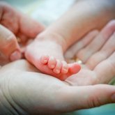 Алматыда 51 жастағы әйел егіз баланы дүниеге әкелді