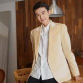 «Біреудің еденін, дәретханасын жуғаннан еш ұялмаймын»: 20 жастағы жігіт айына қалай 15 миллион табатынын айтты