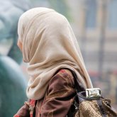 «Күндіз – «иманка», түнде – «шайтанка»: Айгүл Орынбек хиджабқа оранған қыздың лас істері туралы айтты