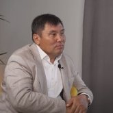 «Оны конституцияның өзі қорғап тұр». Омар Жәлел «Сюцай» ғылымын харам дегендерге жауап берді