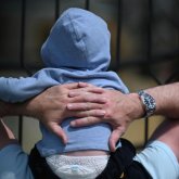 Полицейлер бес күн бойы іздеген 8 айлық сәби табылды