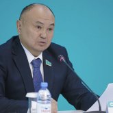 Депутат бір жылда 274 млн теңге сыйақы жазып алған басшылар туралы айтты (ВИДЕО)