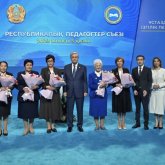 7 мұғалім «Қазақстанның еңбек сіңірген ұстазы» құрметті атағын алды
