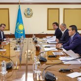 Әлихан Смайлов Eren Holding басшысымен кездесті