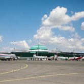 «Ес-түзсіз жатқан»: Астана әуежайының қызметкері жұмыс орнында қайтыс болды