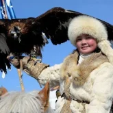 Бүркітші Айшолпан Қазақстанға көшіп келді