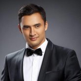 Тәуекел Мүсілім  еш жерде жарияламаған отбасылық суретін көрсетті