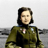 Бүгін қазақтан шыққан тұңғыш ұшқыш қыз Хиуаз Доспанованың туған күні