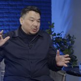 «Садақа беремін деп шектен шыққандар – шайтанның бауырлары» – исламтанушы Асқар Сабдин (ВИДЕО)